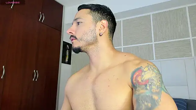 ismaels11 stripchat live cam model