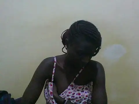 Freaky-Raina stripchat live cam model