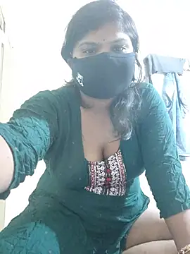 Marathi_Priyanka stripchat live cam model