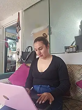 RubbyTaylor stripchat live cam model