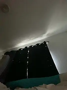 GusanoDelicioso stripchat live cam model