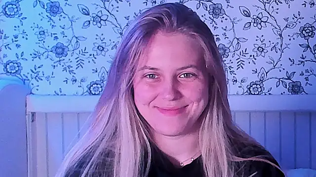 AngelAnty stripchat live cam model