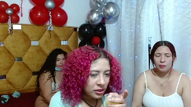 LITTLEJULES stripchat live cam model