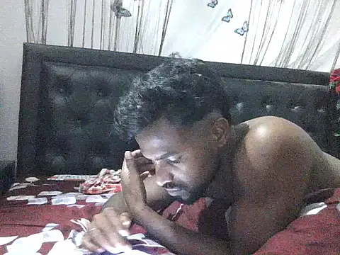 Hunkytop stripchat live cam model