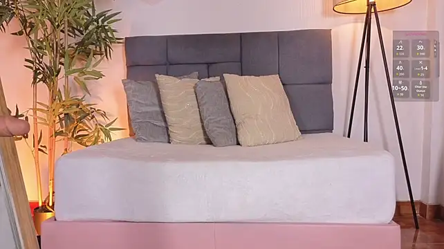 SweetiePie_3 stripchat live cam model
