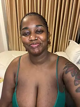 Honeylust26 stripchat live cam model