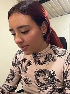 RubyLuxe_ stripchat live cam model