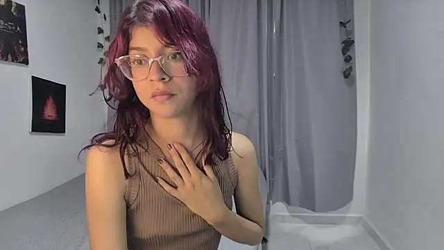 sarah_sm stripchat live cam model