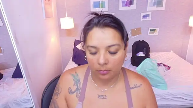fat_naughtyass stripchat live cam model