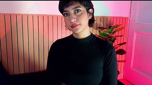 emma_web_ stripchat live cam model
