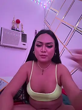 Aelora69 stripchat live cam model