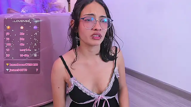 Lily_beth_ stripchat live cam model