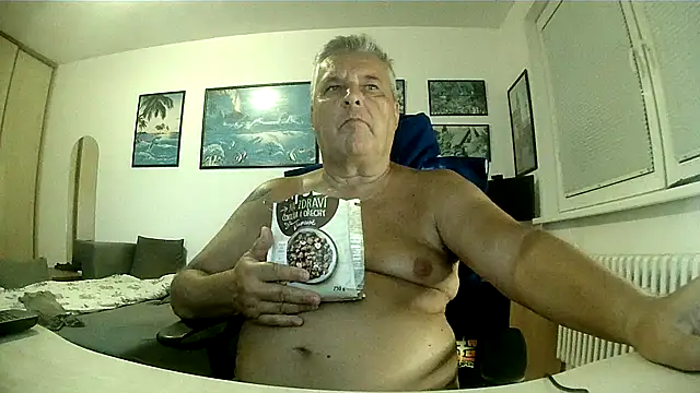 Robert_SK1 stripchat live cam model
