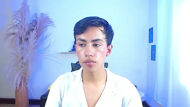 angelocum18 stripchat live cam model