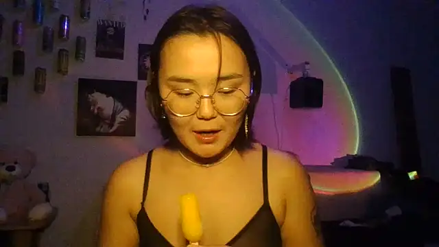 Nana_Bublle stripchat live cam model