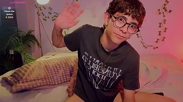 Matty_Sparkk stripchat live cam model