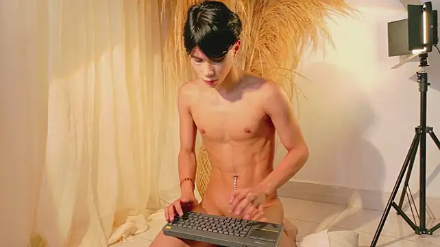 JULI_RICO1 stripchat live cam model