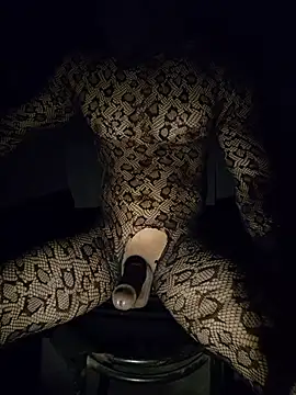 _hot_hard_cock_ stripchat live cam model