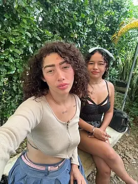 roxyrougee stripchat live cam model