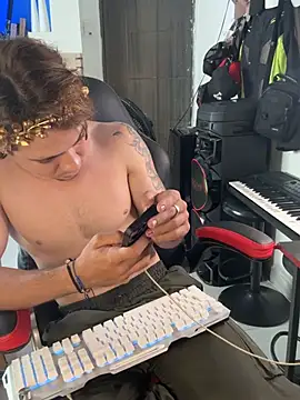AngelLatinBoy stripchat live cam model
