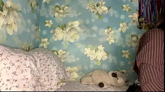 RileySpence stripchat live cam model