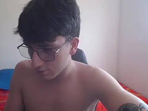 IfindSlav3 stripchat live cam model