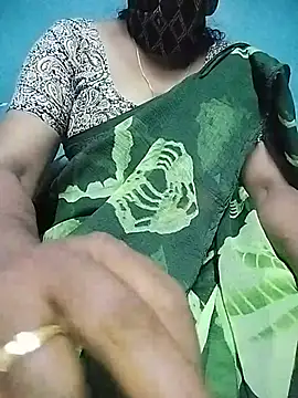 Kirthi01L stripchat live cam model