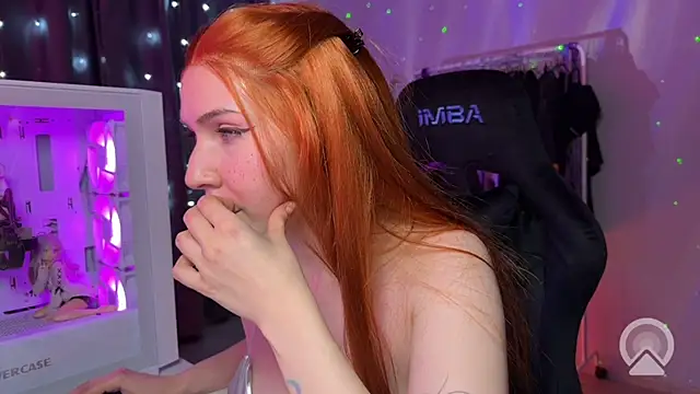 Kumih0 stripchat live cam model