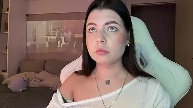 EdaAridas stripchat live cam model