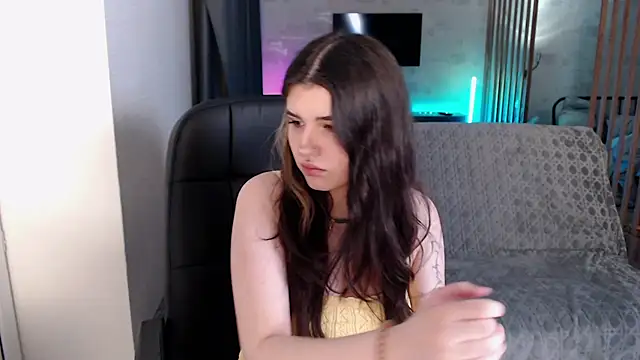 AnoraDarkk stripchat live cam model