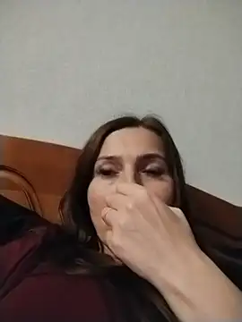 SweetyMommy77 stripchat live cam model