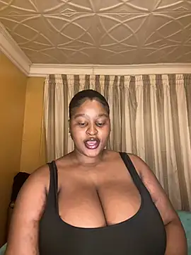 Bella-Porsche stripchat live cam model