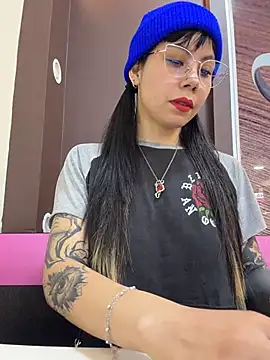 EemaHaruki stripchat live cam model