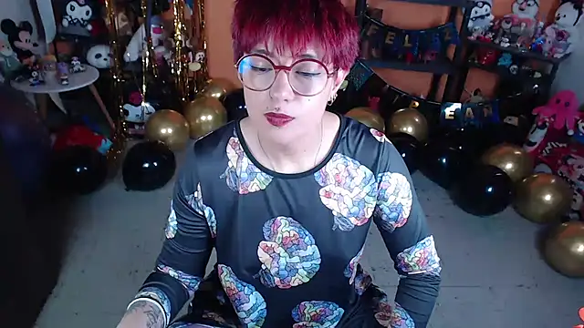 MissMiia2 stripchat live cam model