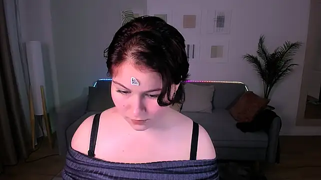 MiaLacrice stripchat live cam model