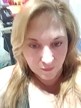 gatalora stripchat live cam model