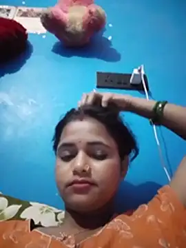 Muskannjii stripchat live cam model