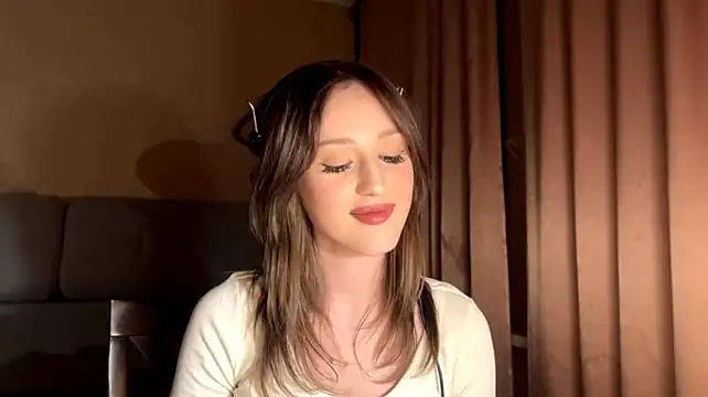 ShannanWohlers stripchat live cam model