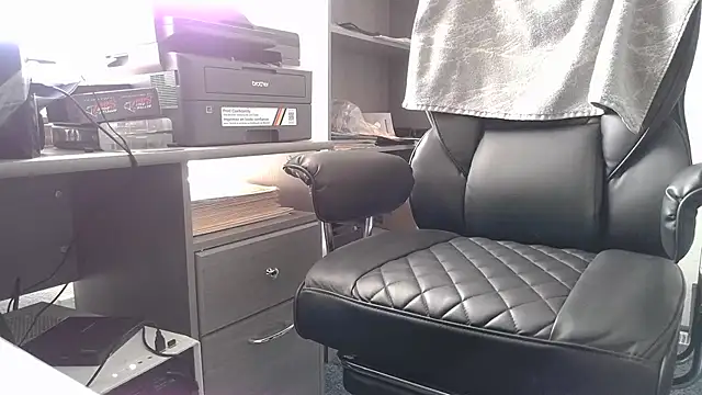 TrevorSteele stripchat live cam model