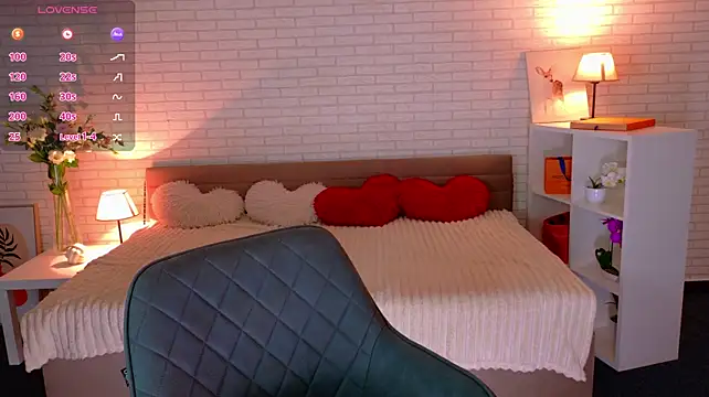 NovaBlissss stripchat live cam model
