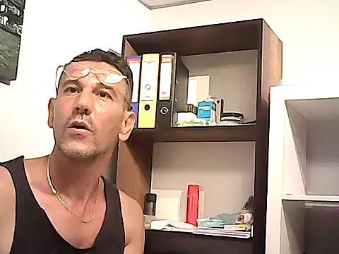mastercharisma35 stripchat live cam model