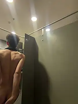 yoursexyjose stripchat live cam model
