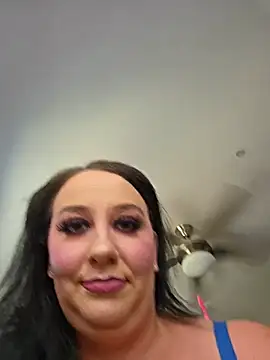 CreamVixen stripchat live cam model