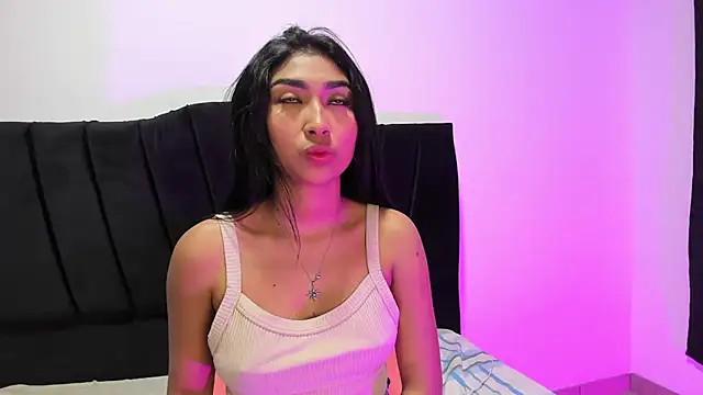 _mia_hot03 stripchat live cam model