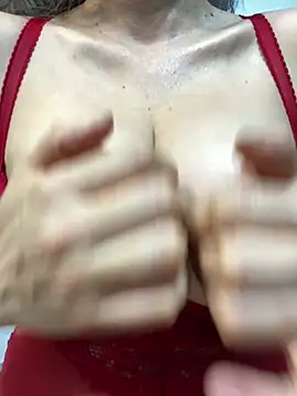 Isakeys_ stripchat live cam model