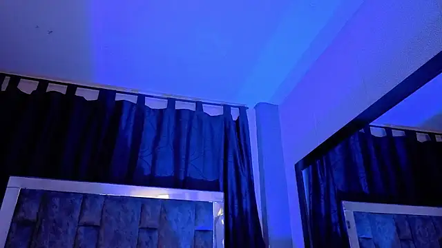 Mia_Oxford stripchat live cam model