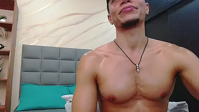 mike_rolly_hot stripchat live cam model