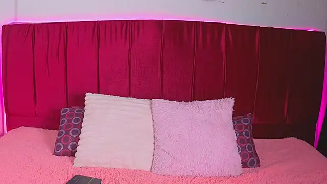 cuteeimy stripchat live cam model
