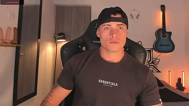 connorsmiith stripchat live cam model