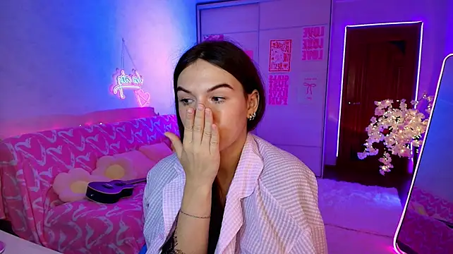luna_lust_212 stripchat live cam model